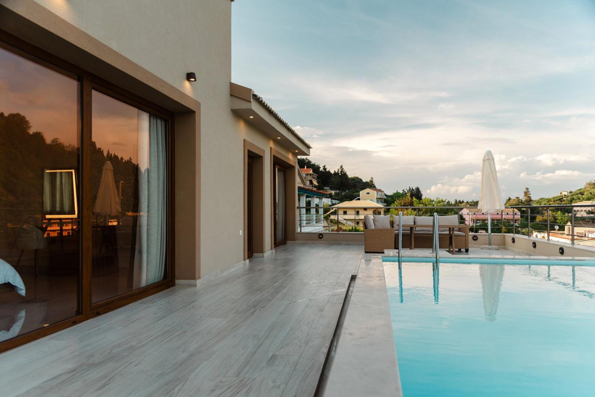 Villa Vasillis-Heated Swimming Pool With Infinity View Vitaládes Extérieur photo