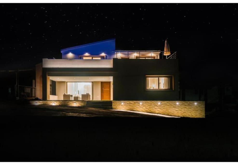Villa Vasillis-Heated Swimming Pool With Infinity View Vitaládes Extérieur photo